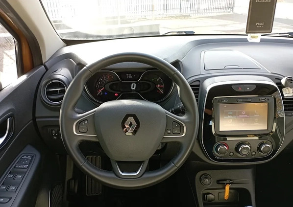 Renault Captur cena 55500 przebieg: 49700, rok produkcji 2018 z Iłża małe 137